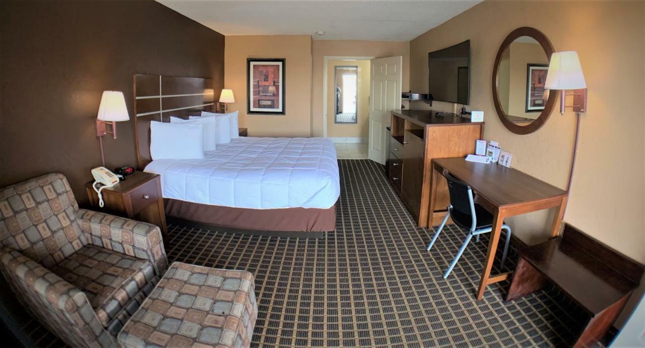 Star Plus Inn & Suites Selmer Екстериор снимка